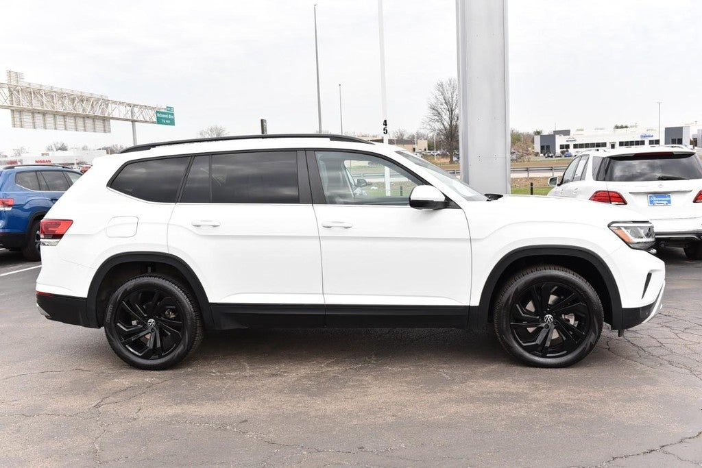 2023 Volkswagen Atlas 2.0T SE w/Technology 4MOTION