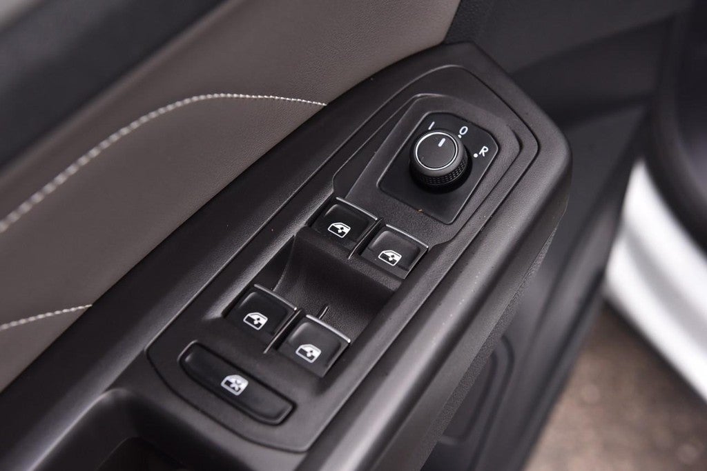 2023 Volkswagen Atlas 2.0T SE w/Technology 4MOTION