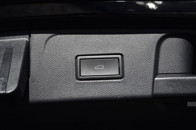 2023 Volkswagen Atlas 3.6L V6 SE w/Technology 4MOTION