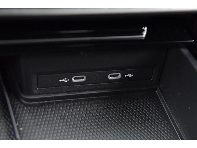 2025 Volkswagen Atlas 2.0T SE w/Technology 4MOTION