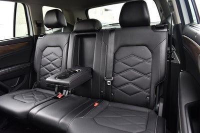 2025 Volkswagen Atlas 2.0T SE w/Technology 4MOTION