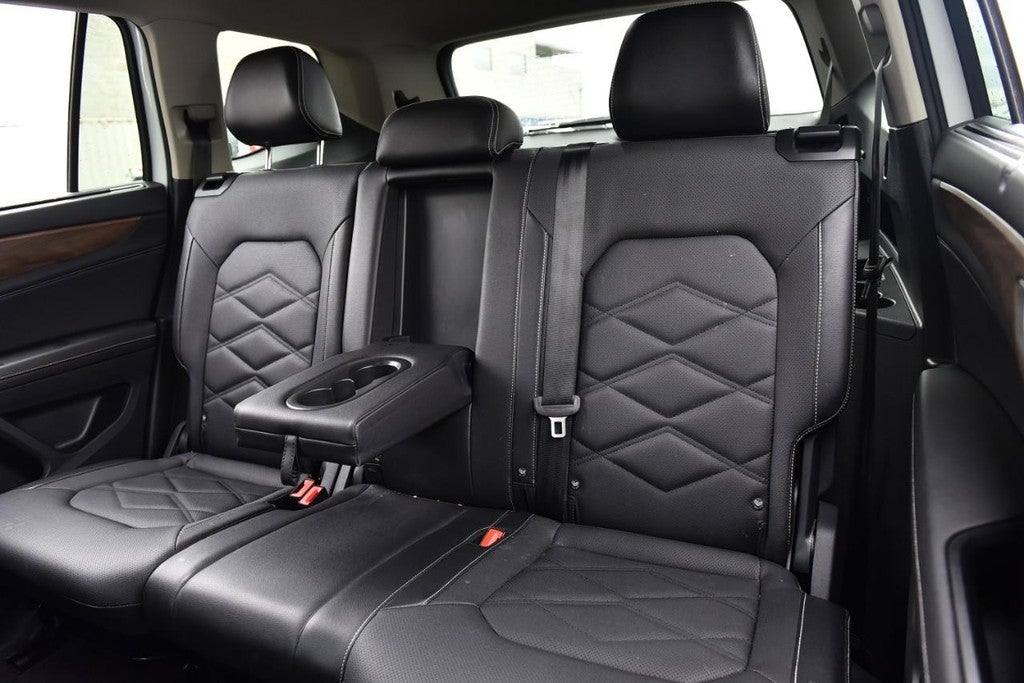 2025 Volkswagen Atlas 2.0T SE w/Technology 4MOTION