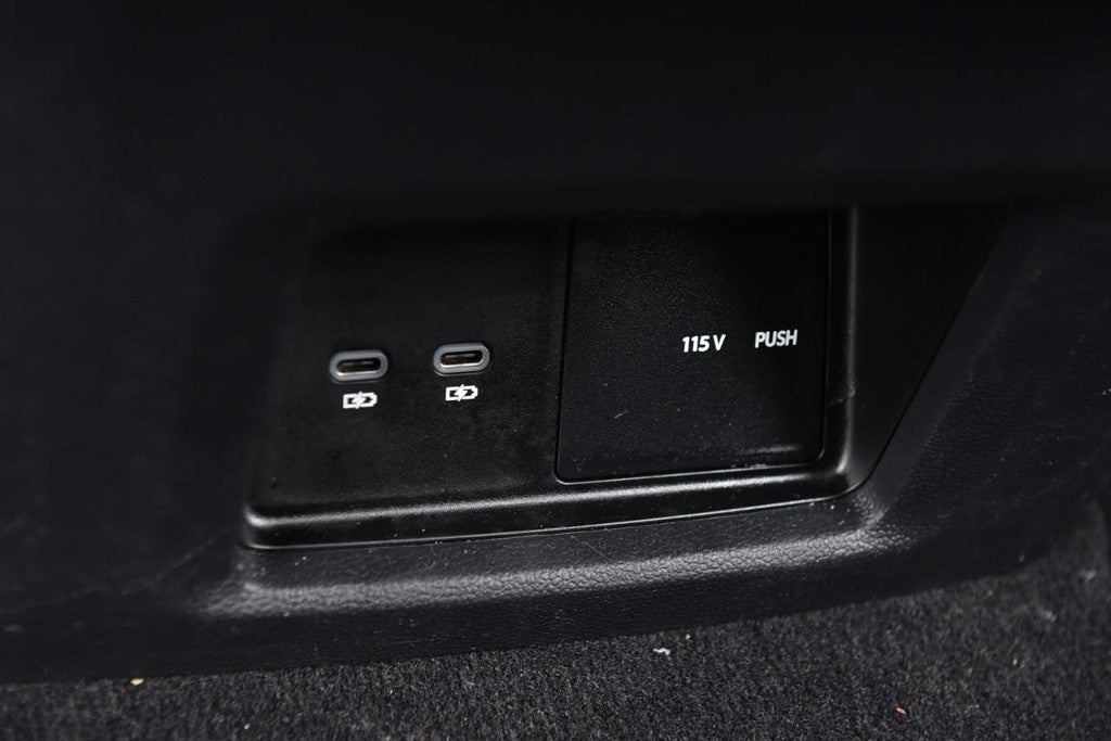 2025 Volkswagen Atlas 2.0T SE w/Technology 4MOTION