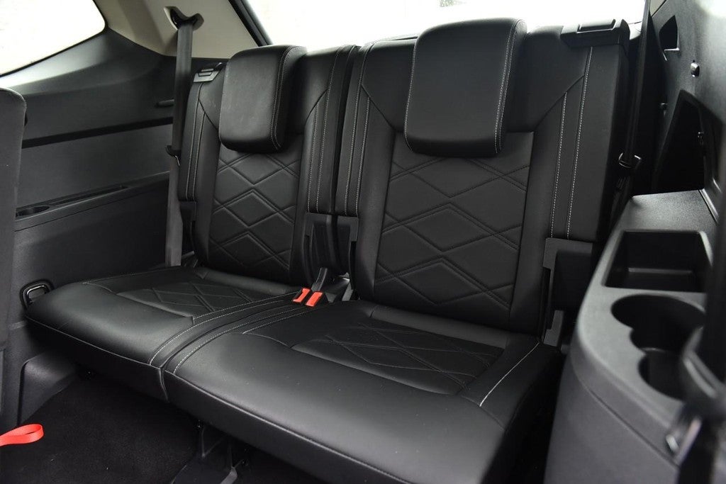 2025 Volkswagen Atlas 2.0T SE w/Technology 4MOTION