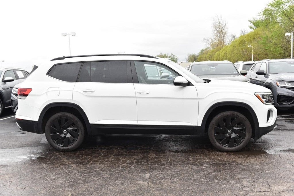 2025 Volkswagen Atlas 2.0T SE w/Technology 4MOTION