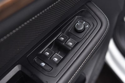 2025 Volkswagen Atlas 2.0T SE w/Technology 4MOTION