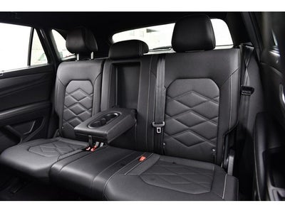 2025 Volkswagen Atlas Cross Sport 2.0T SE w/Technology