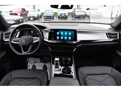 2025 Volkswagen Atlas Cross Sport 2.0T SE w/Technology