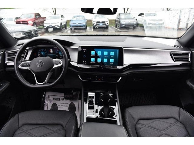 2025 Volkswagen Atlas Cross Sport 2.0T SE w/Technology