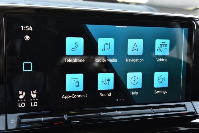 2024 Volkswagen Atlas Cross Sport 2.0T SE w/Technology