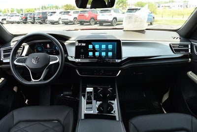 2024 Volkswagen Atlas Cross Sport 2.0T SE w/Technology