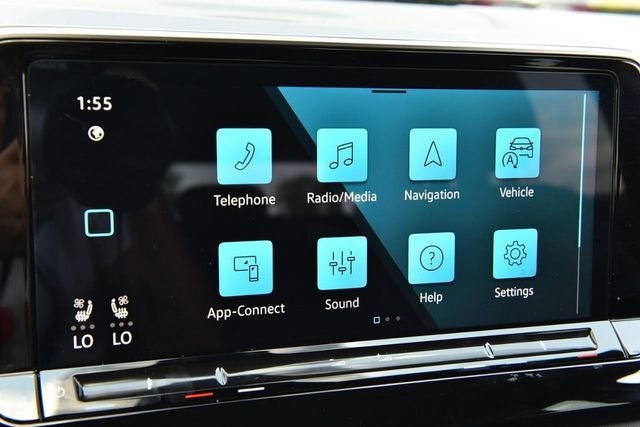 2025 Volkswagen Atlas Cross Sport 2.0T SE w/Technology