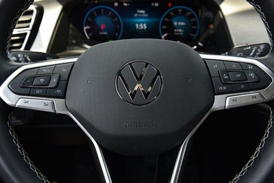 2025 Volkswagen Atlas Cross Sport 2.0T SE w/Technology