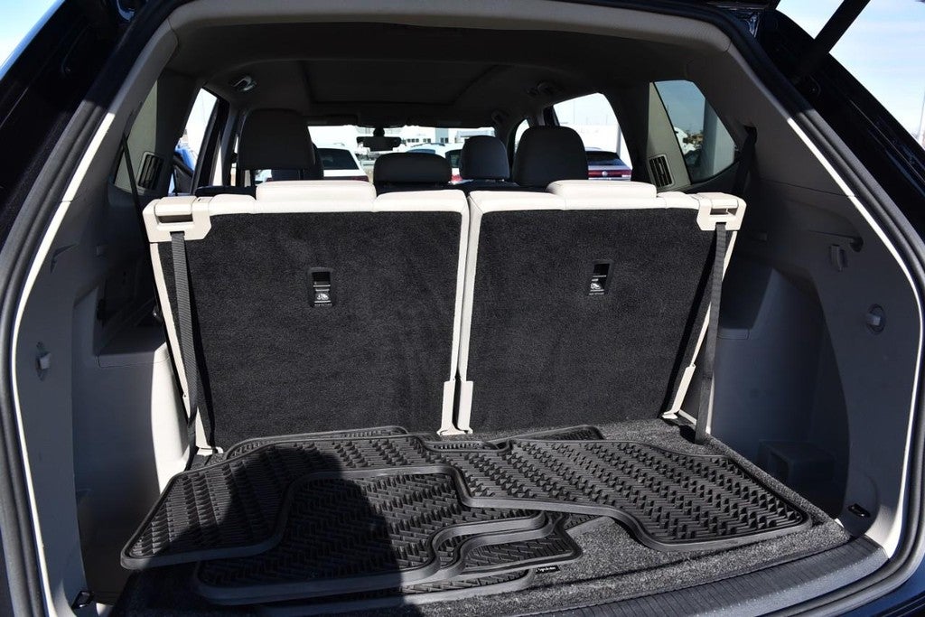 2023 Volkswagen Atlas 3.6L V6 SE w/Technology FWD