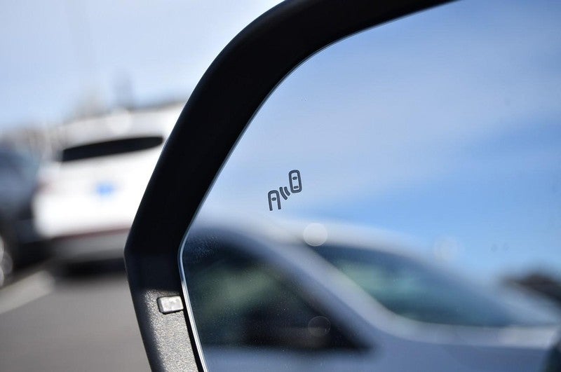 2023 Volkswagen Atlas 3.6L V6 SE w/Technology FWD