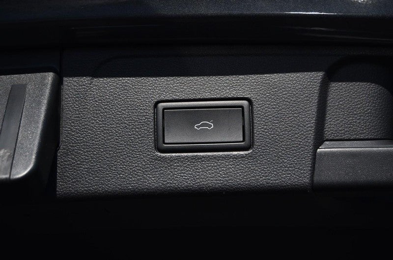 2023 Volkswagen Atlas 3.6L V6 SE w/Technology FWD