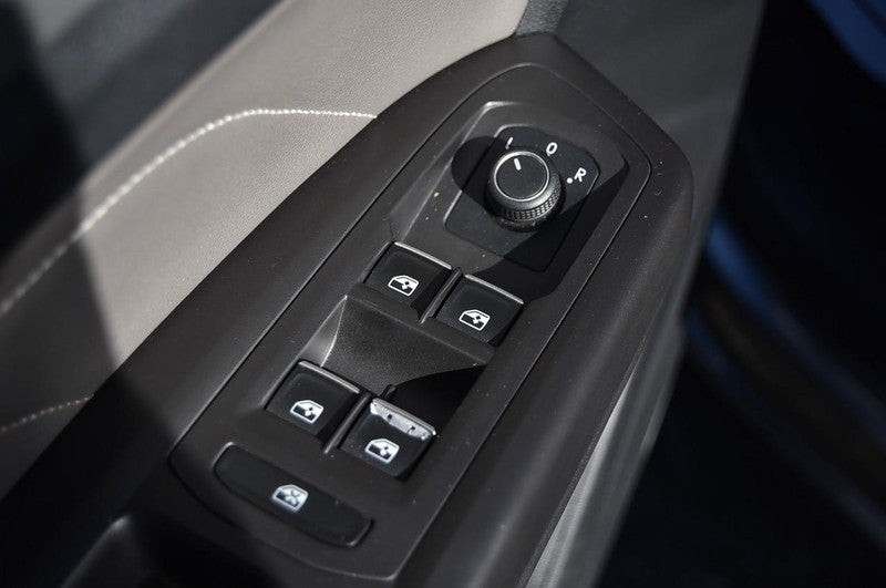 2023 Volkswagen Atlas 3.6L V6 SE w/Technology FWD