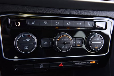 2022 Volkswagen Atlas Cross Sport 3.6L V6 SE w/Technology 4MOTION