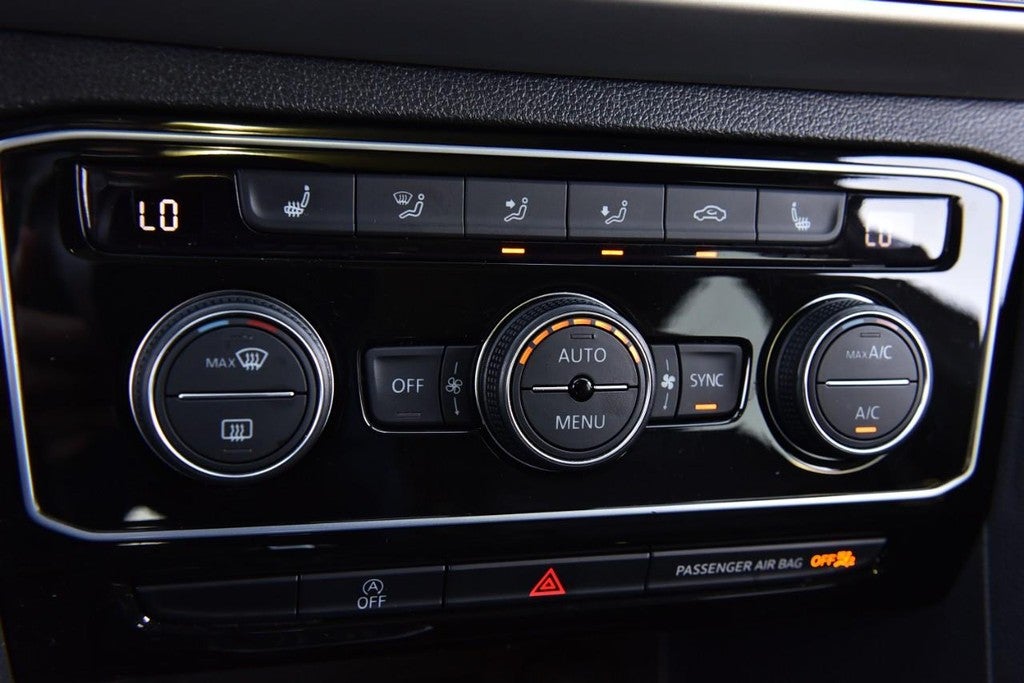 2022 Volkswagen Atlas Cross Sport 3.6L V6 SE w/Technology 4MOTION