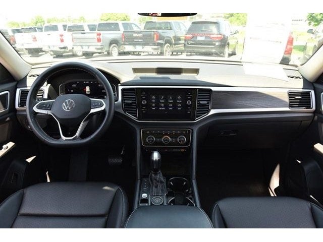 2023 Volkswagen Atlas 2.0T SE w/Technology