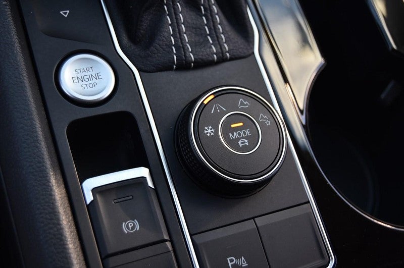 2022 Volkswagen Atlas 2.0T SE w/Technology 4MOTION