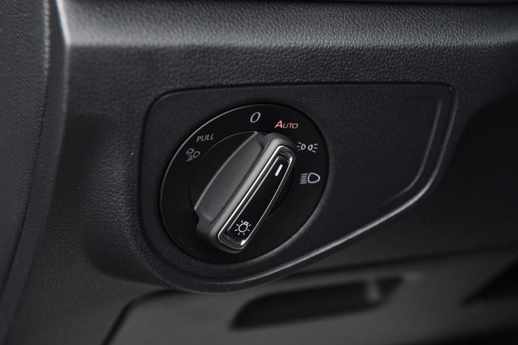 2023 Volkswagen Atlas 3.6L V6 SE w/Technology 4MOTION