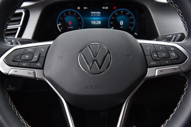 2024 Volkswagen Atlas Cross Sport 2.0T SE 4MOTION