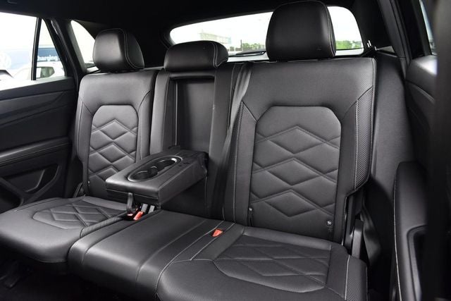 2024 Volkswagen Atlas Cross Sport 2.0T SE 4MOTION