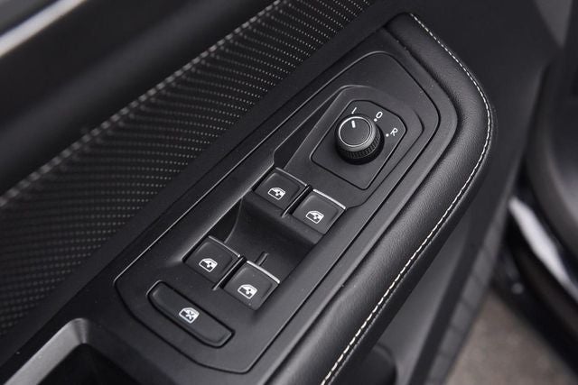 2024 Volkswagen Atlas Cross Sport 2.0T SE 4MOTION