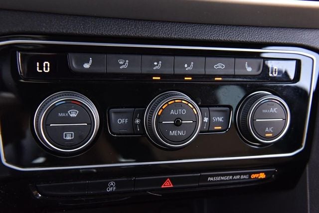 2023 Volkswagen Atlas Cross Sport 3.6L V6 SEL R-Line Black
