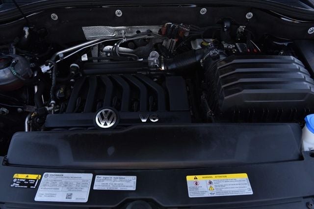 2023 Volkswagen Atlas Cross Sport 3.6L V6 SEL R-Line Black