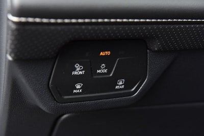 2026 Volkswagen Atlas Cross Sport SE w/Technology