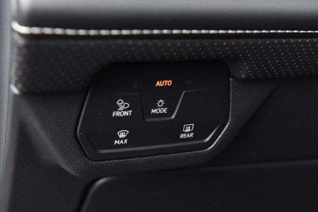 2026 Volkswagen Atlas Cross Sport SE w/Technology