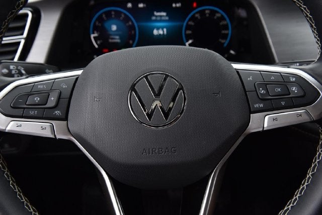 2026 Volkswagen Atlas Cross Sport SE w/Technology