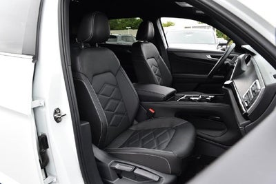 2026 Volkswagen Atlas Cross Sport SE w/Technology
