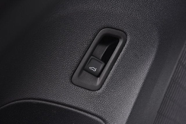 2026 Volkswagen Atlas Cross Sport SE w/Technology
