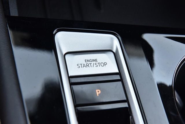 2025 Volkswagen Atlas Cross Sport 2.0T SE w/Technology FWD