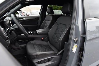 2025 Volkswagen Atlas Cross Sport 2.0T SE w/Technology