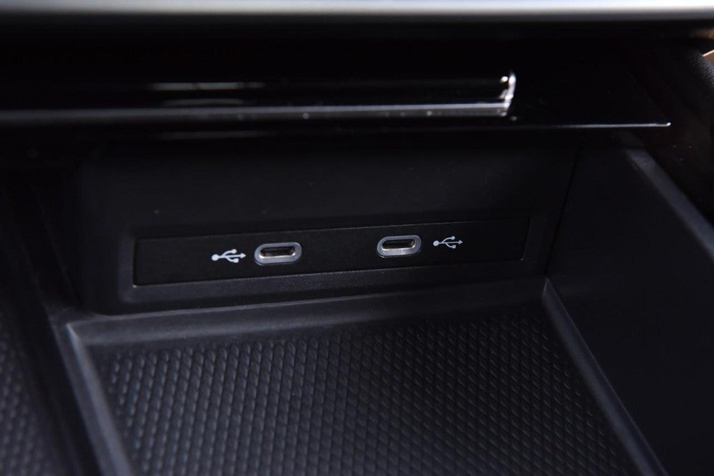 2024 Volkswagen Atlas Cross Sport 2.0T SE w/Technology FWD