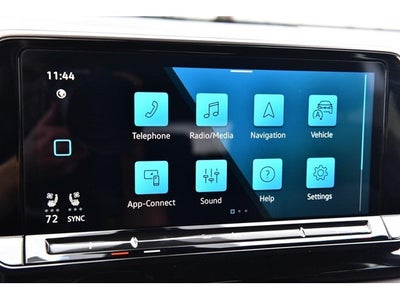 2025 Volkswagen Atlas Cross Sport 2.0T SE w/Technology FWD