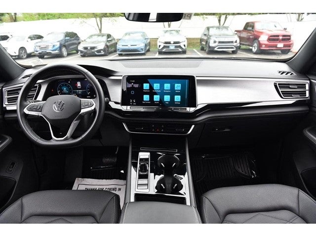 2025 Volkswagen Atlas Cross Sport 2.0T SE w/Technology FWD
