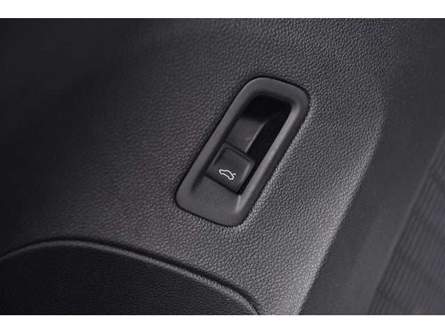 2025 Volkswagen Atlas Cross Sport 2.0T SE w/Technology FWD