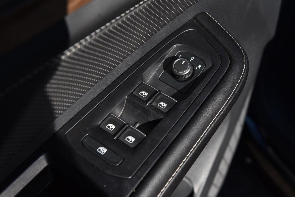 2024 Volkswagen Atlas 2.0T SE w/Technology FWD