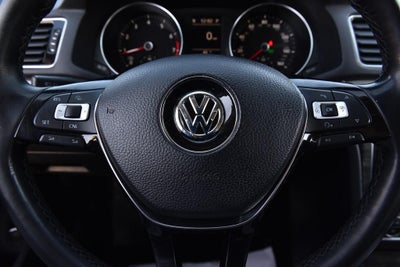 2017 Volkswagen Passat 1.8T SE Auto