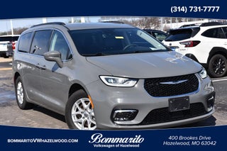 2022 Chrysler Pacifica Touring L FWD