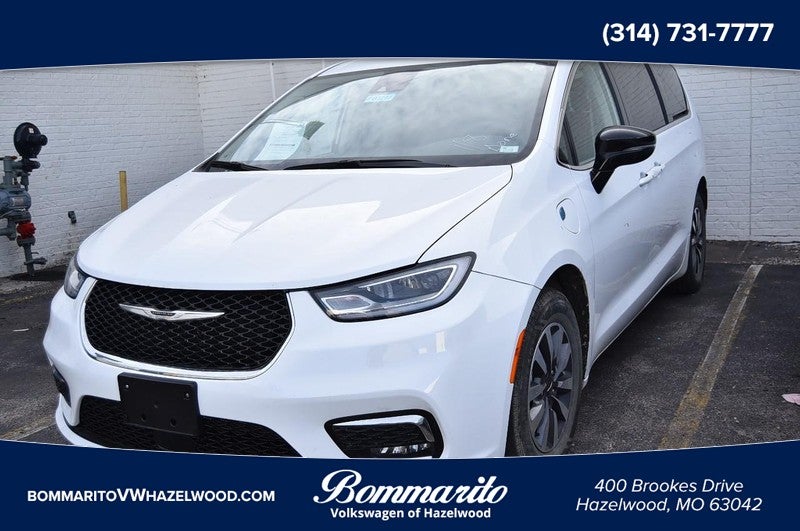 2024 Chrysler Pacifica Select