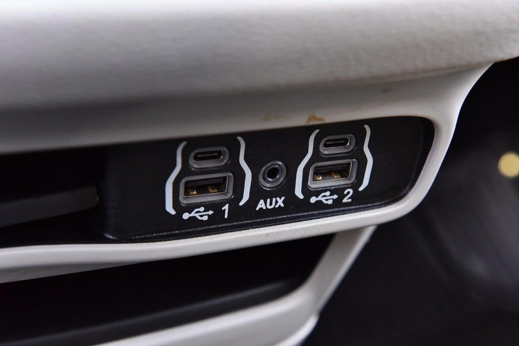 2024 Chrysler Pacifica Hybrid Select FWD