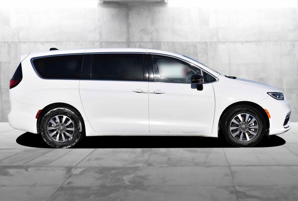 2024 Chrysler Pacifica Hybrid Select FWD