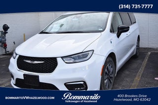 2024 Chrysler Pacifica Select