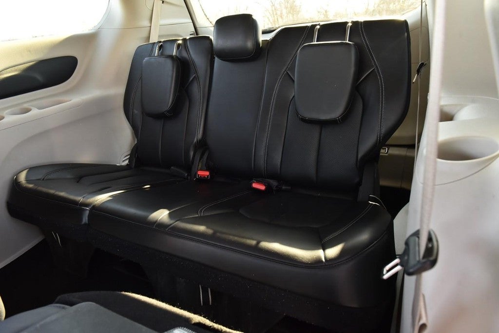 2024 Chrysler Pacifica Hybrid Select FWD